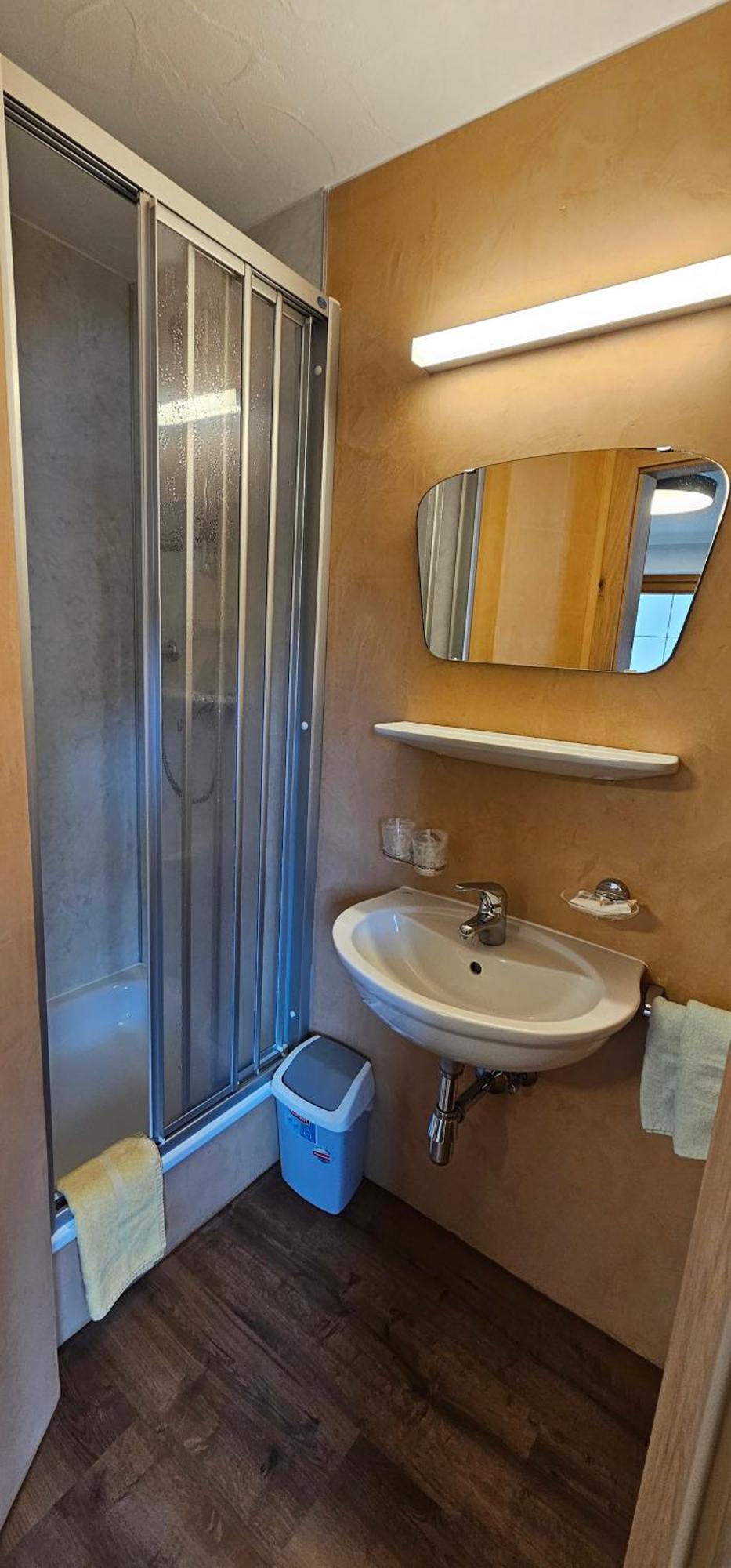 Small Double Room,1591270339:JPEG